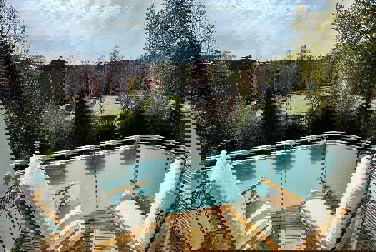 Where Cafés, Culture & City Meet