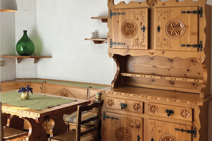 AlpNest apartment balcony & mountain view - 2