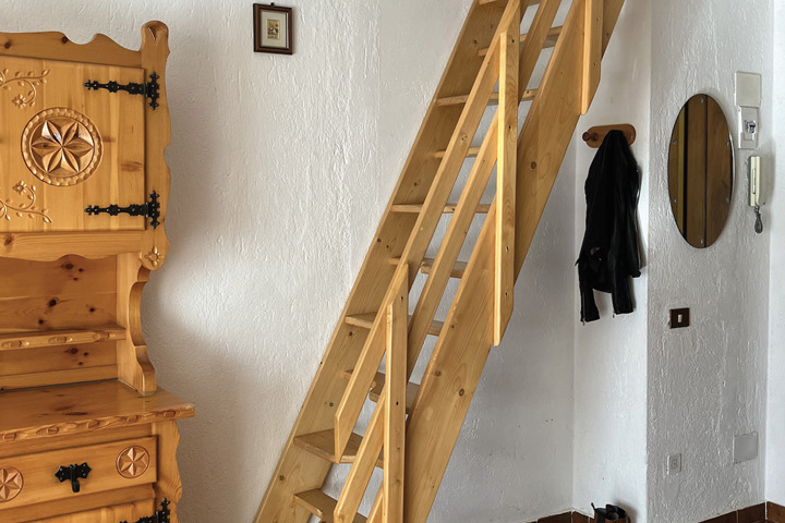 AlpNest apartment balcony & mountain view - 3