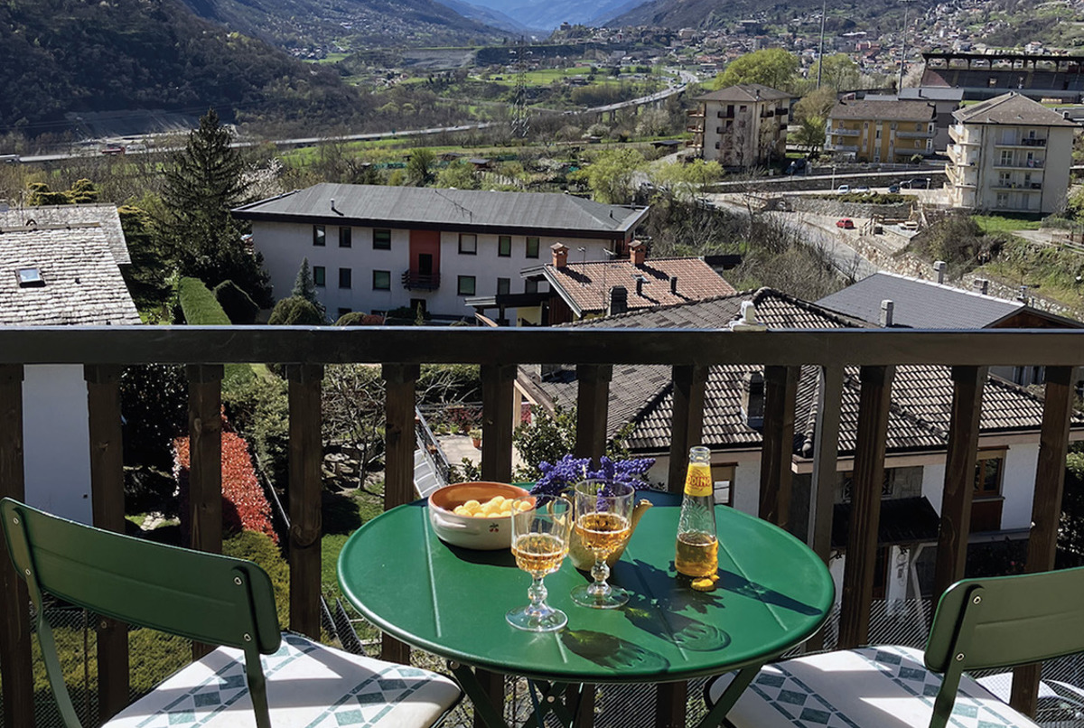 AlpNest apartment balcony & mountain view