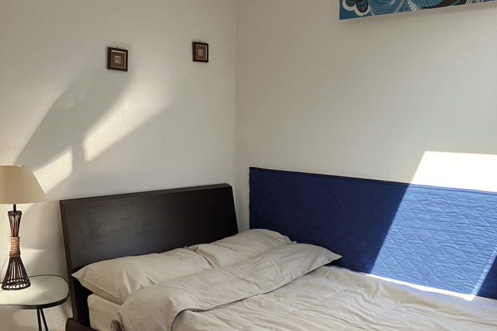 AlpNest apartment balcony & mountain view - 9