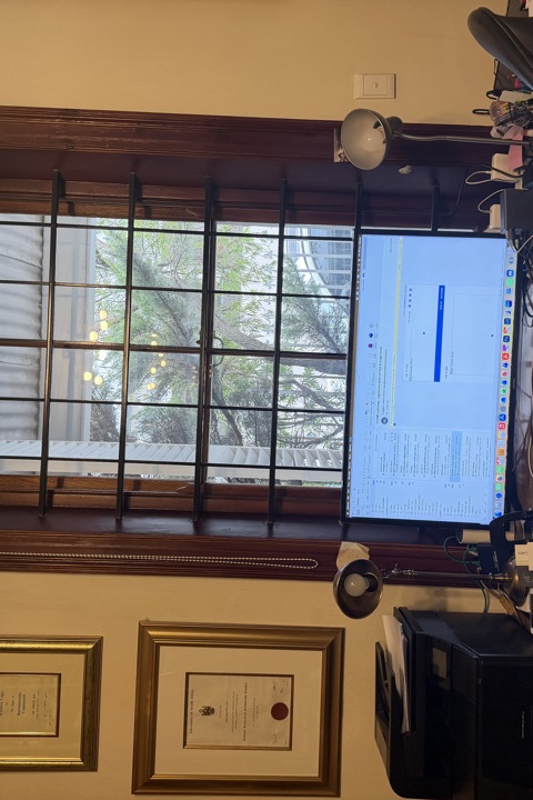 Designer home with iconic Table Mountain views - 3