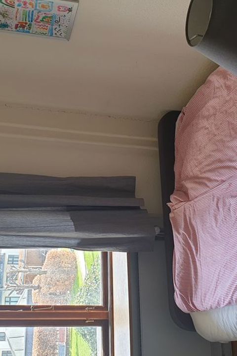 A cosy, private flat with easy access to both the - 3
