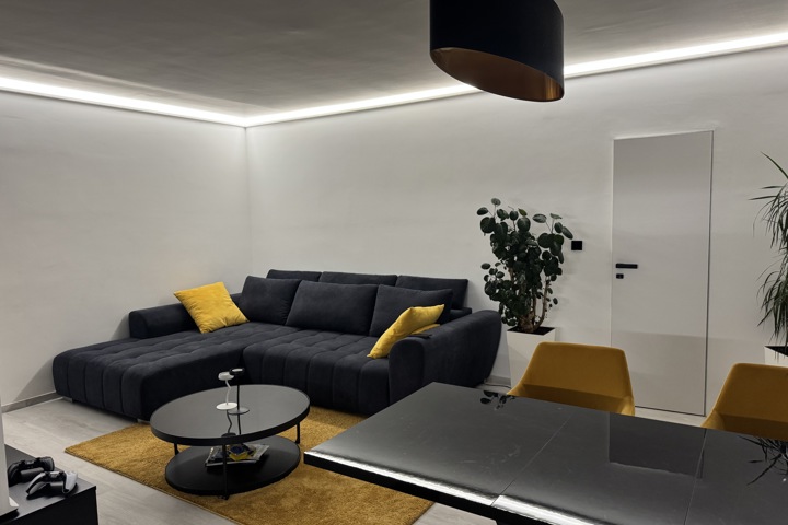 Modern flat 30min by tram from centrum Prague - 1