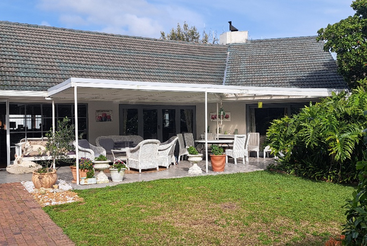 Beautiful family home in Constantia Meadows