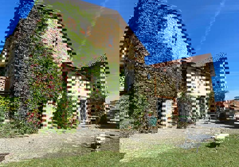 home swap in Bregni, Italy