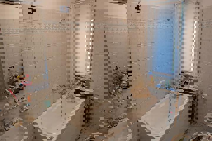 Spacious and Welcoming Apartment in Pesaro (Italy) - 7