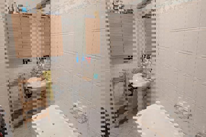 Spacious and Welcoming Apartment in Pesaro (Italy) - 8