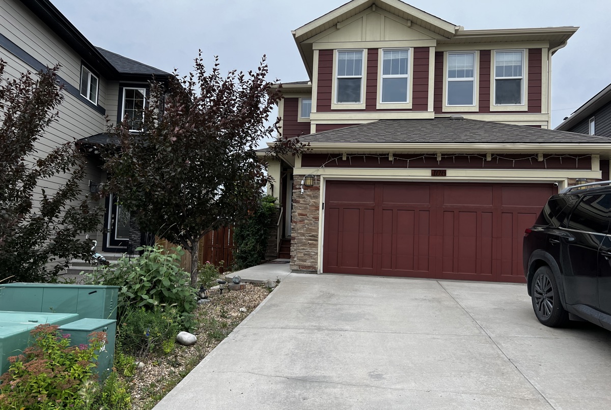 Gateway to Canadian Rockies