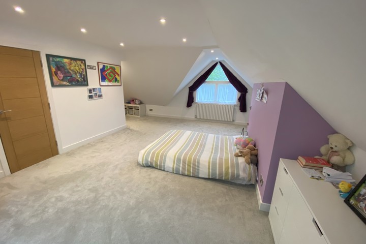 Large, Modern and Stylish - 1