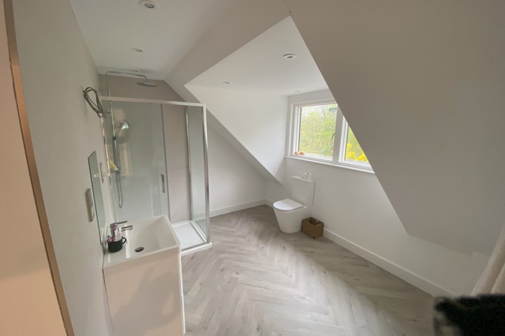 Large, Modern and Stylish - 2