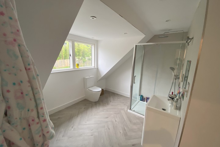 Large, Modern and Stylish - 7