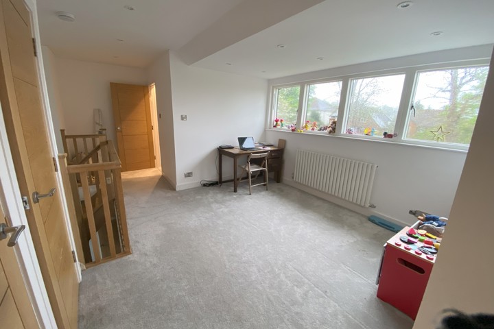 Large, Modern and Stylish - 8