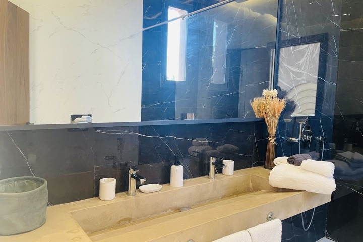 Villa luxueuse piscine privée sans vis à vis - 14