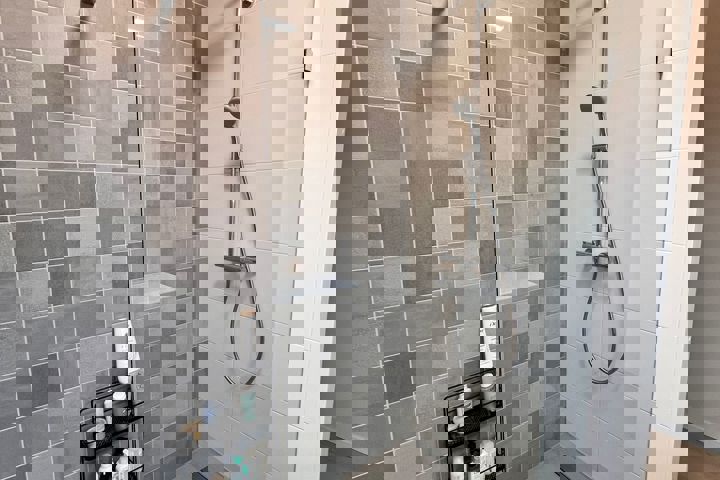 2-Bedroom Apartment with Office & Balcony - 5