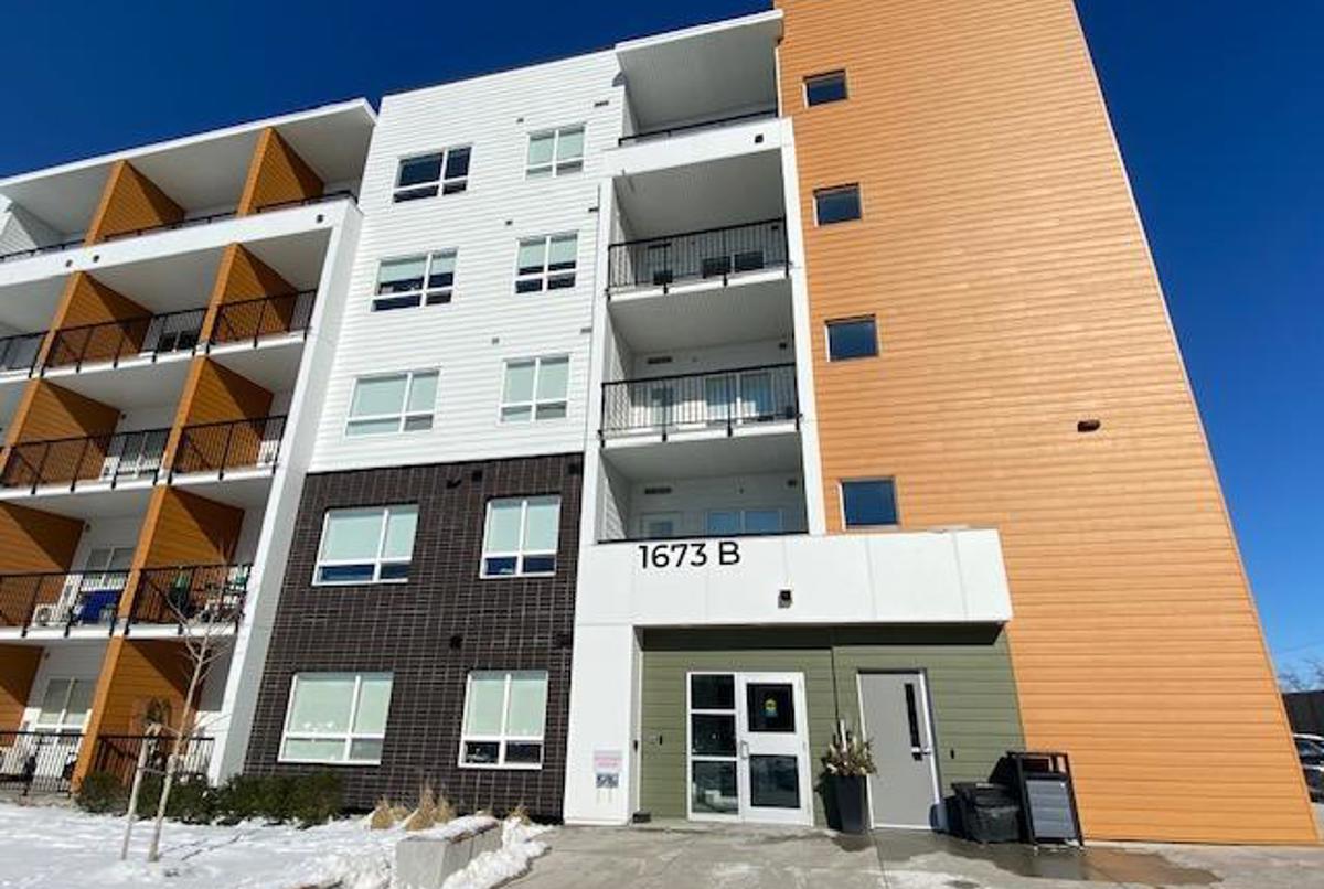 Main Floor 2BD/2BA apartment in new building