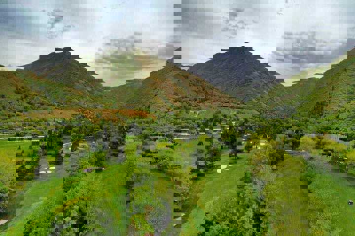 Roomy Retreat w/Valley Views & Trails at Doorstep - 49