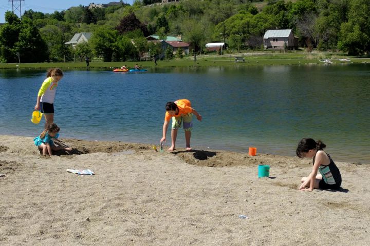 Roomy Retreat w/Valley Views & Trails at Doorstep - 48