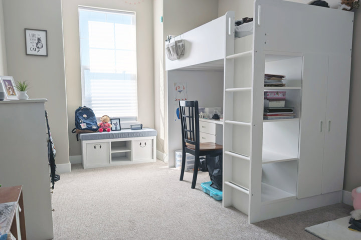 Roomy Retreat w/Valley Views & Trails at Doorstep - 38