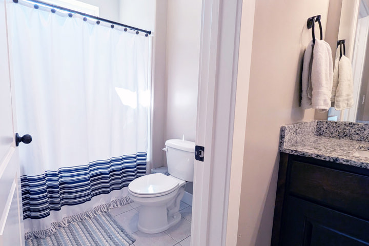 Roomy Retreat w/Valley Views & Trails at Doorstep - 41