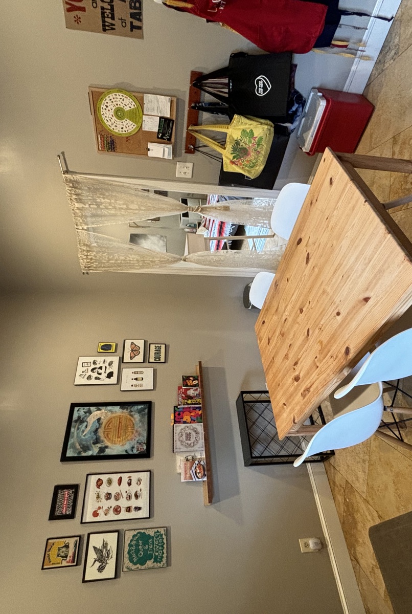 Cute studio sanctuary on the sunny side of the Bay