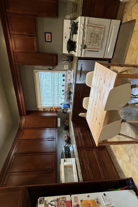 Cute studio sanctuary on the sunny side of the Bay - 1