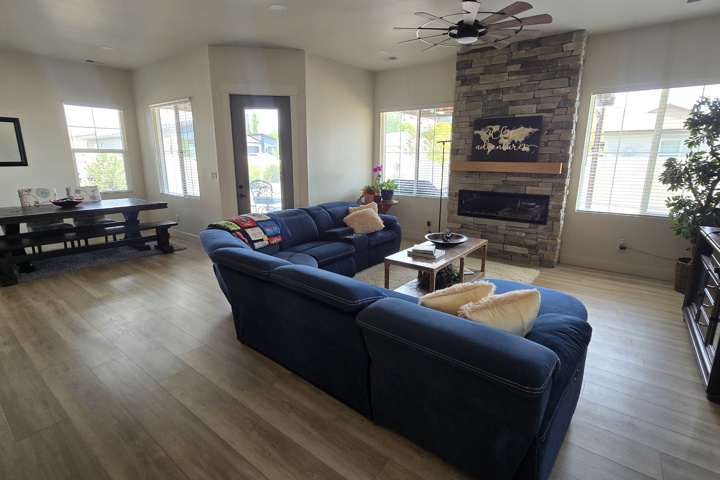 Brand-new 4-bed, 3-bath luxury home in Colorado - 6