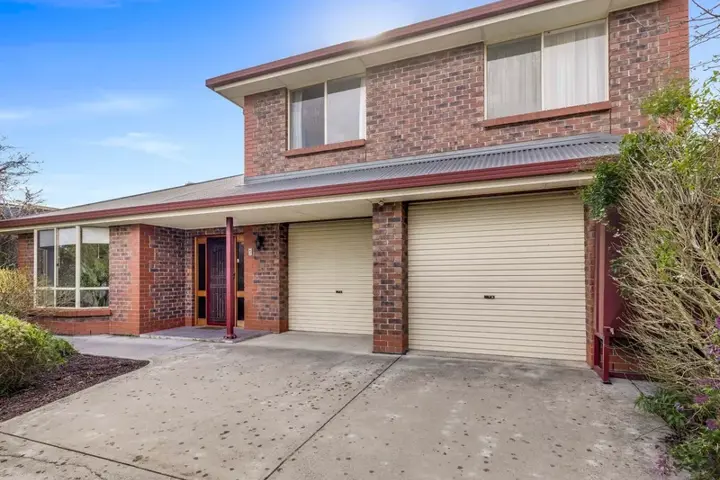 Comfortable family home - 2