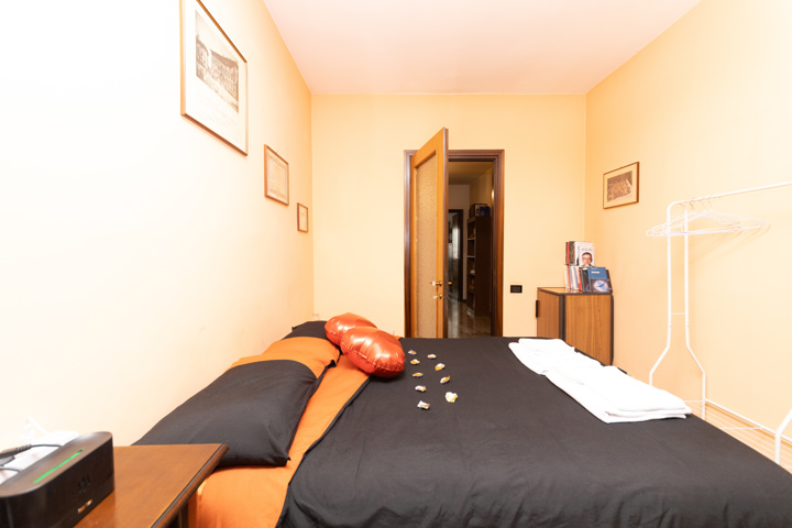 Historic Rome Apartment: 3 Bedrooms, Jacuzzi - 6