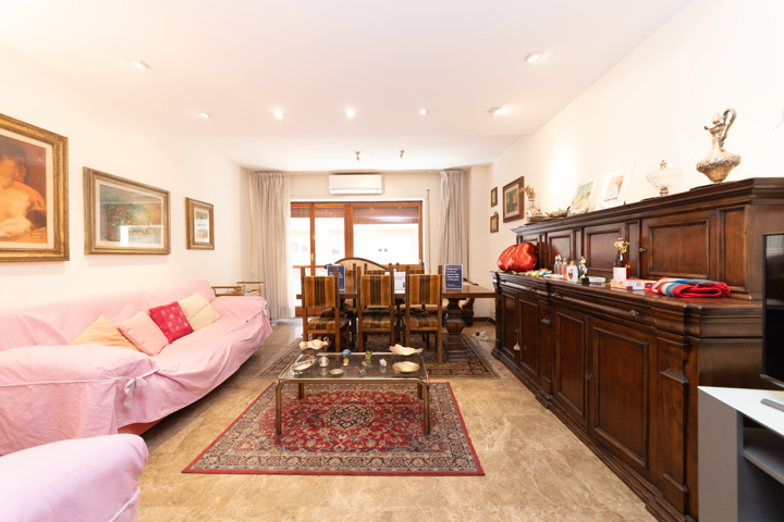 Historic Rome Apartment: 3 Bedrooms, Jacuzzi - 15