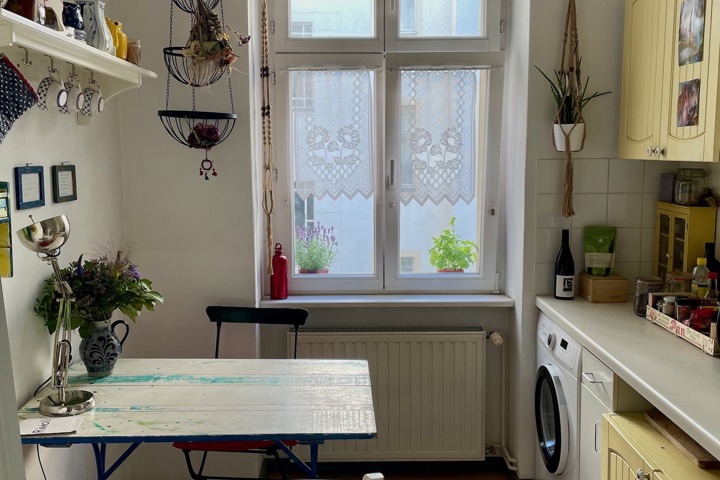 1-room apartment with balcony in central Berlin - 8