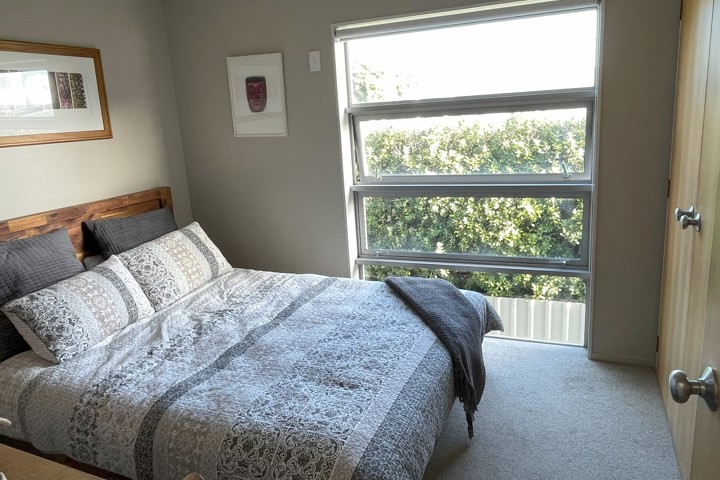 Beachfront Paradise in Papamoa, NZ - 7