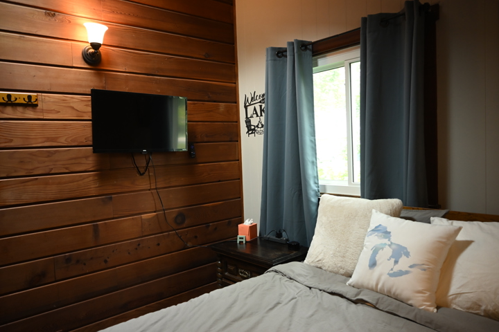 Cozy Home near Lake Erie and Ohio Wine country - 8