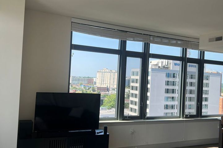 City View Retreat w/ Balcony in Silver Spring Area - 3