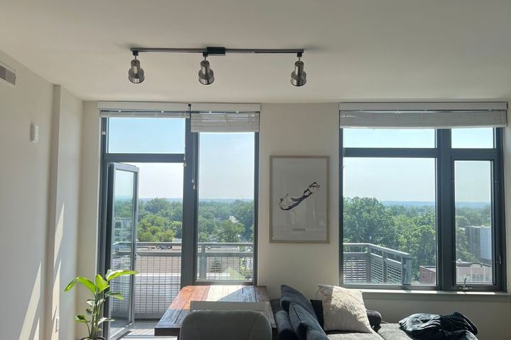 City View Retreat w/ Balcony in Silver Spring Area - 1