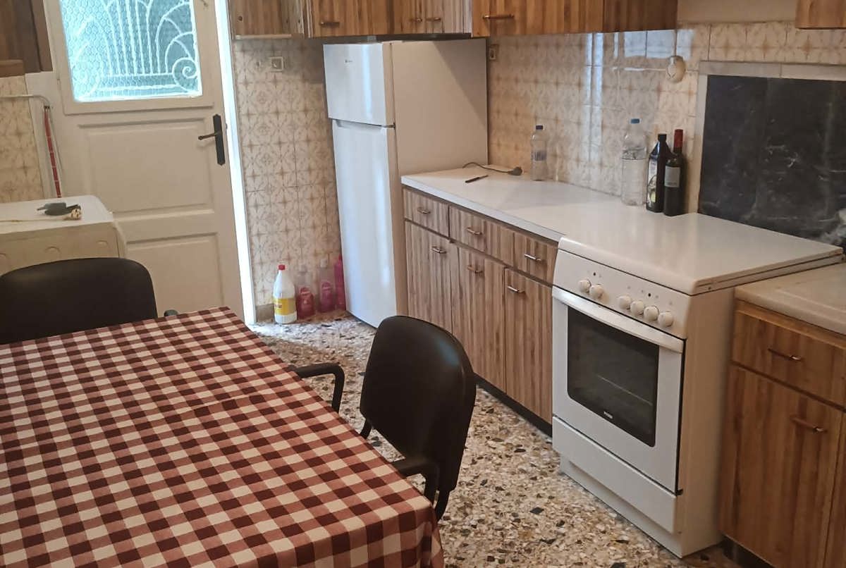 2 bedroom house in Athens, Pireus