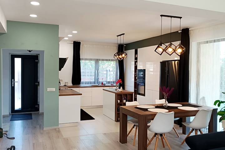 Stylish & Spacious Home with Garden in Arad (Near - 2