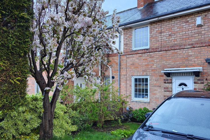 Cosy terraced house - 12