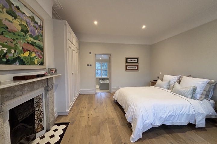 Victorian Double Fronted Home - 13