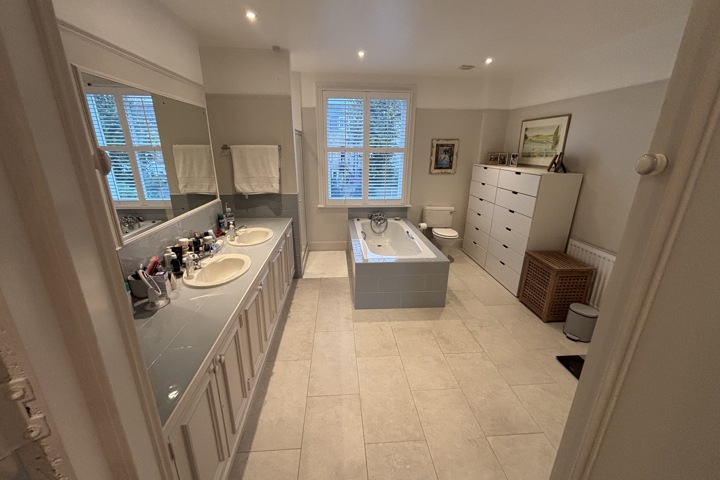 Victorian Double Fronted Home - 15