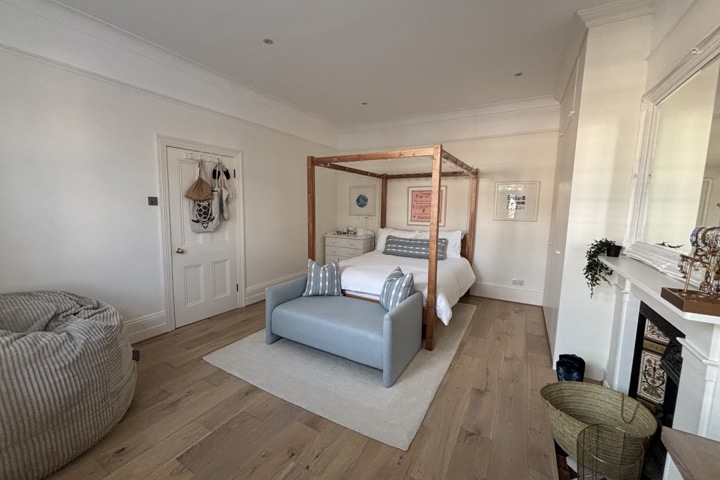 Victorian Double Fronted Home - 16