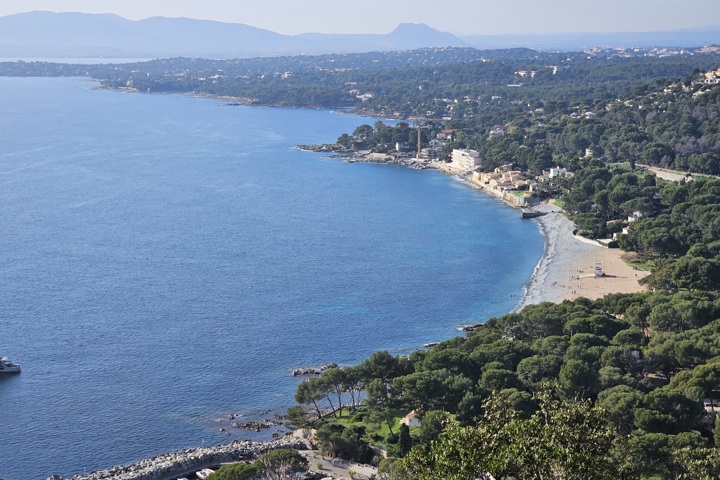 échange appartement standing 57m2 st raphael var - 23