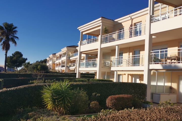 échange appartement standing 57m2 st raphael var - 13