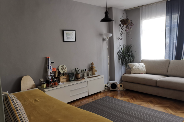 Perfect location & beautiful neighbourhood - 1
