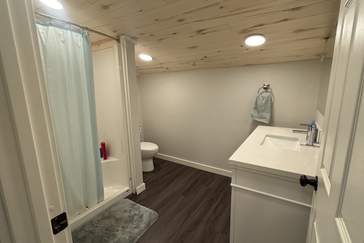 Welcoming Cabin Getaway - Bigfork, Montana - 13