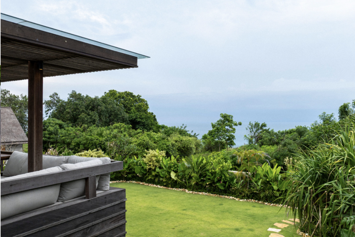 Wooden villa overlooking the ocean - 9