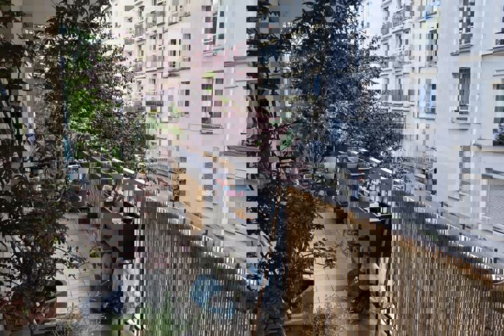 Stylish Parisian Flat with Sunny Balcony - 7