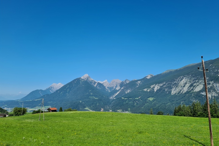 Cozy Home with Mountain few. - 1