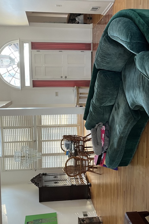 1990s classic home - 4