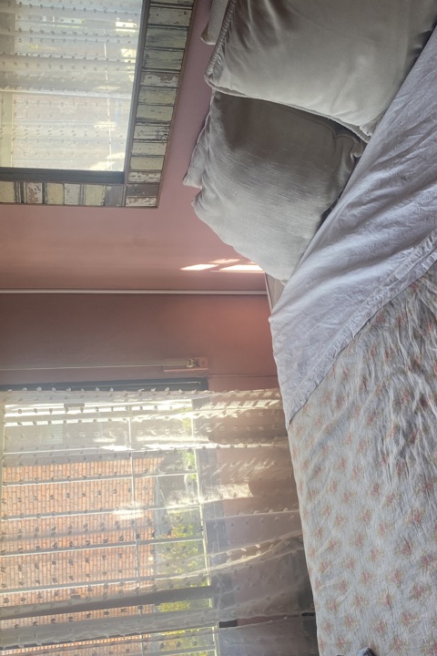 “My home is small but fully equipped, very private - 6